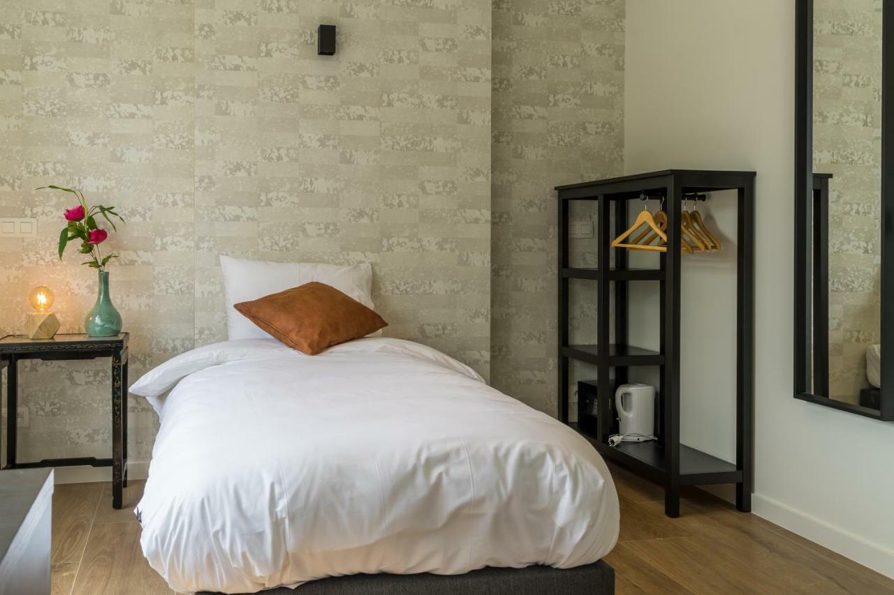 מול Hotel Huron מראה חיצוני תמונה