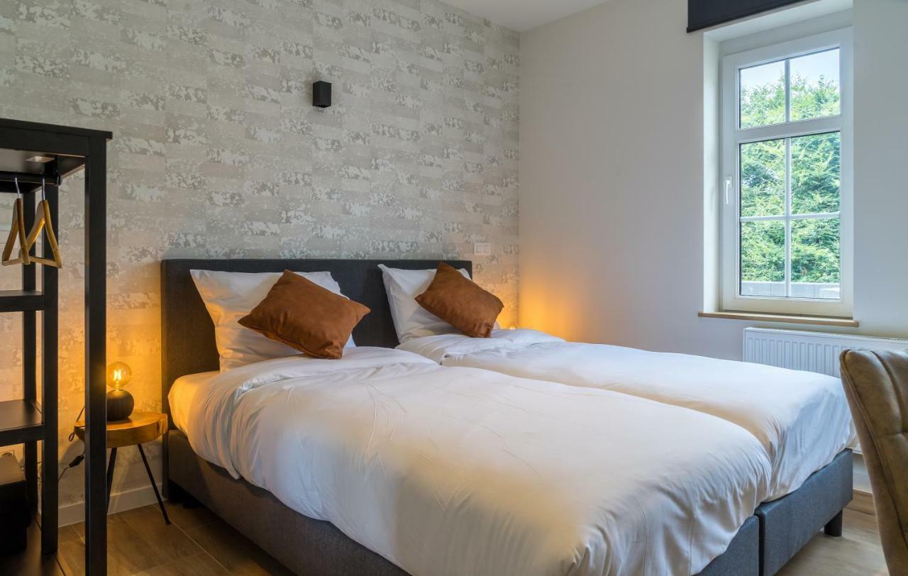 מול Hotel Huron מראה חיצוני תמונה